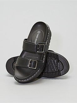 Chinelas com sola grossa - Kiabi