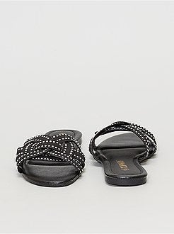 Chinelas com tachas - Kiabi