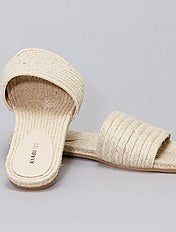 Socas, crocs Calçados | bege | Kiabi Socas e chinelas femininas, várias cores e modelos Calçado