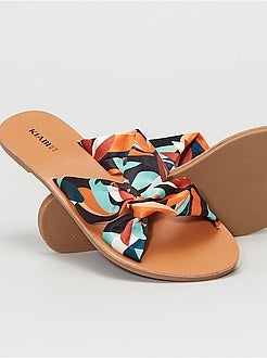 Chinelas em tecido com estampado - Kiabi
