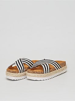 Chinelas em tecido - Kiabi