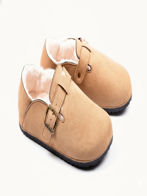 Chinelas Mulher Inverno Tamanho Único MD8845 - Kiabi Chinelas Mulher Inverno Tamanho Único MD8845 - Kiabi