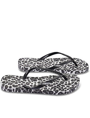 Chinelo de Dedo OZABI Estampado Leopardo Borracha 2 Cores