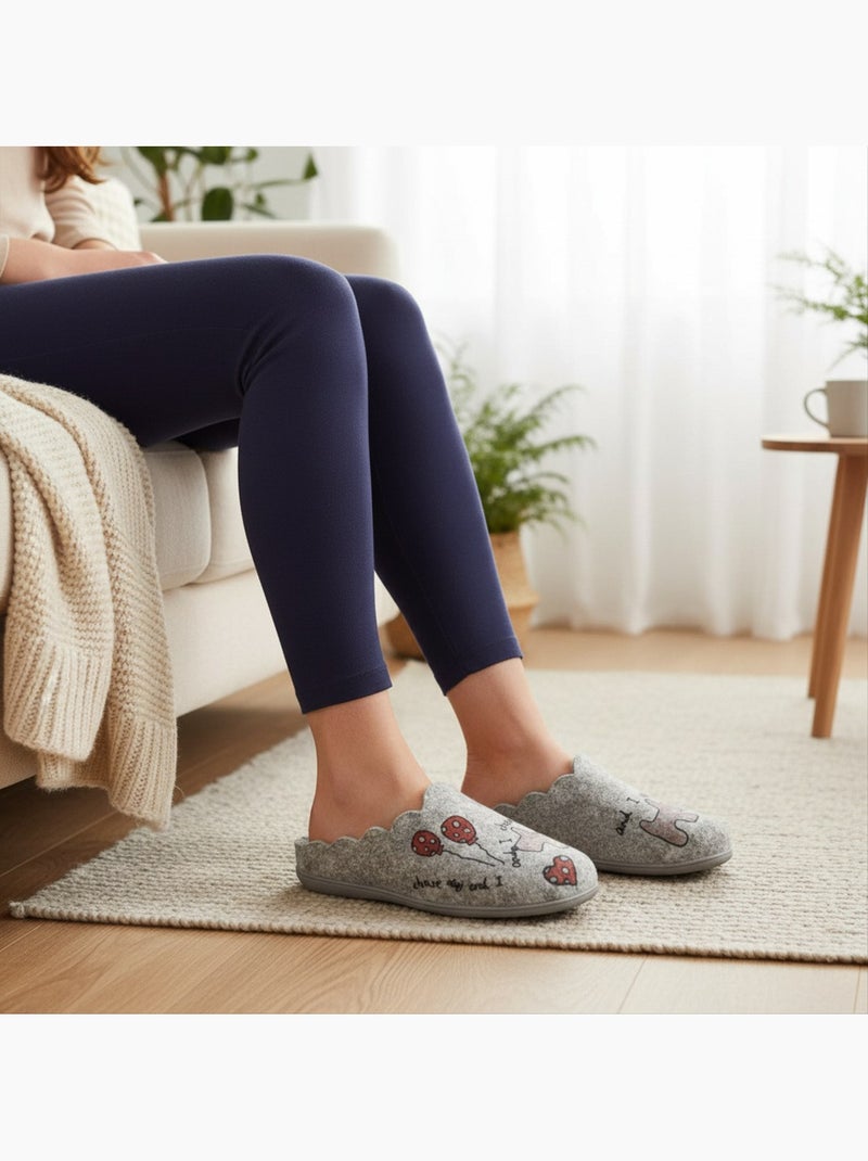 Chinelos abertos mulher ozabi, feltro estampado, gola festonada Cinza - Kiabi