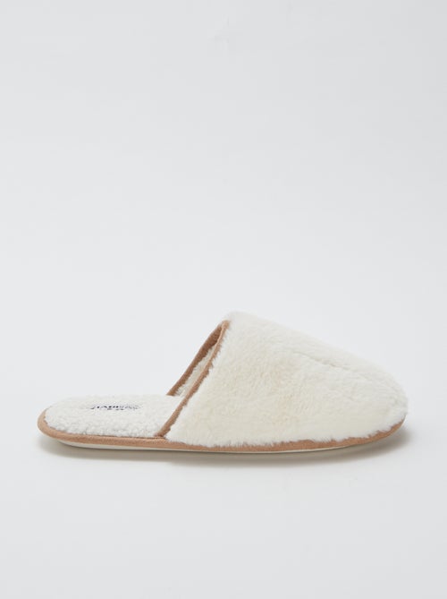 Chinelos básicos em pelo sintético - Kiabi