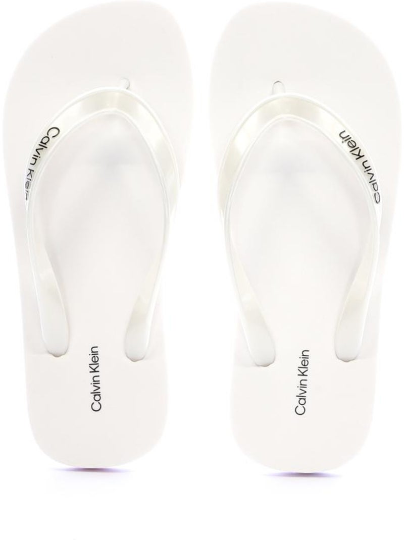 Chinelos Calvin Klein Jeans Brancos para Mulher com Detalhe Metálico Branco - Kiabi