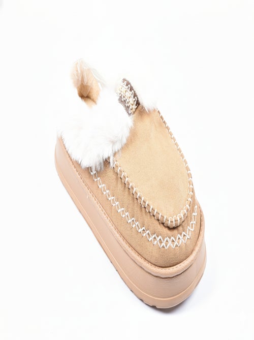 Chinelos Charentaises Ultra Leves Sherpa MD10158 - Kiabi Chinelos Charentaises Ultra Leves Sherpa MD10158 - Kiabi