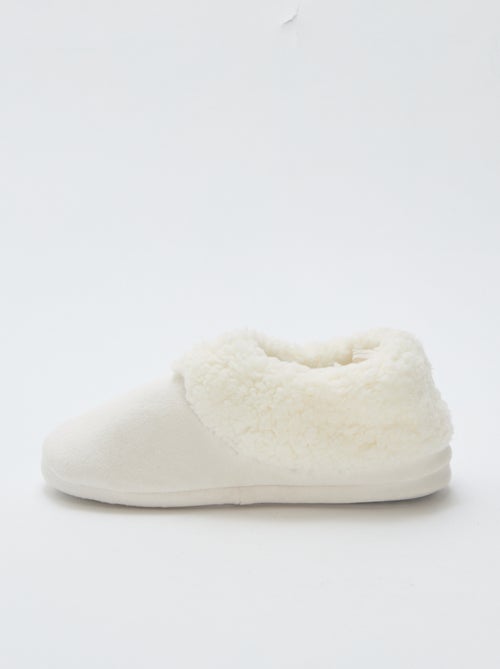 Chinelos de camurça sintética - Kiabi