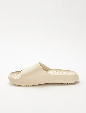 Chinelos de Piscina com Plataforma