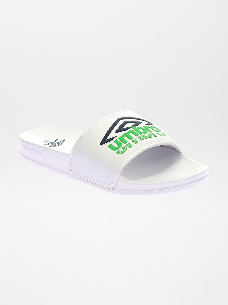 Chinelos de piscina 'Umbro' BRANCO - Kiabi