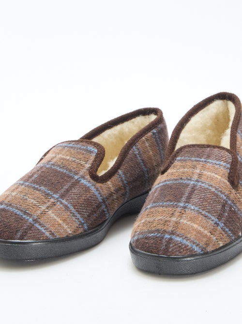 Chinelos de quarto aos quadrados - Kiabi