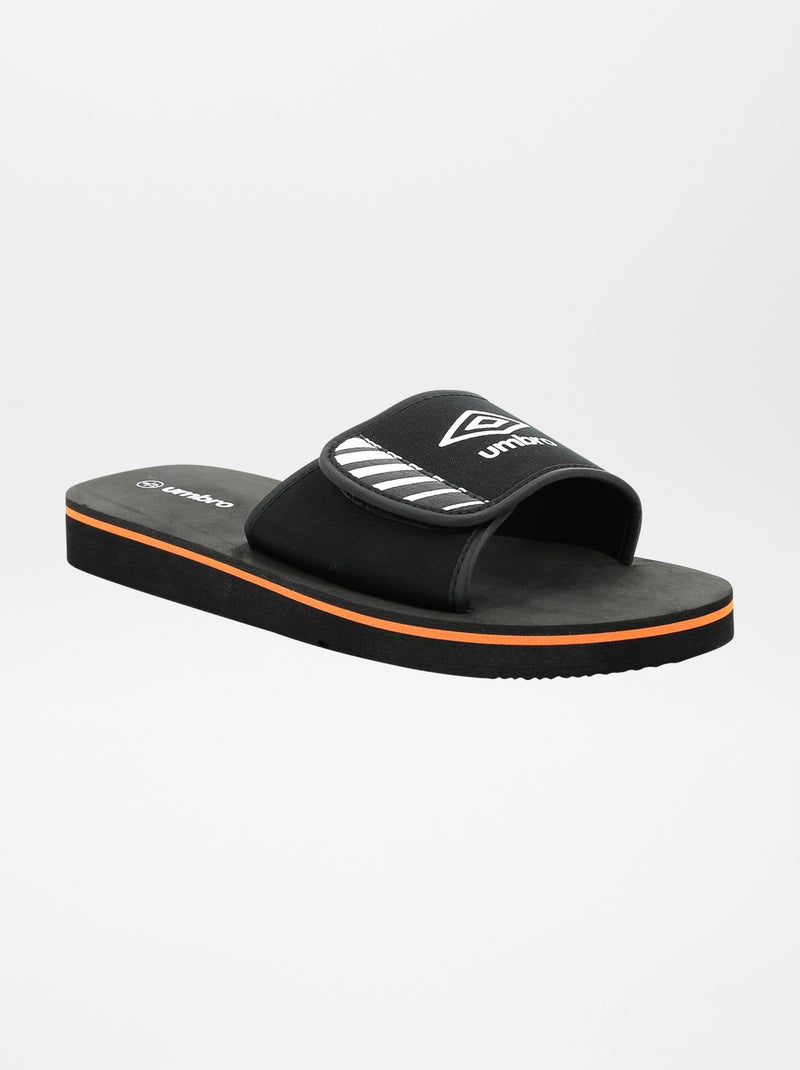 Chinelos em tecido 'Umbro' PRETO - Kiabi