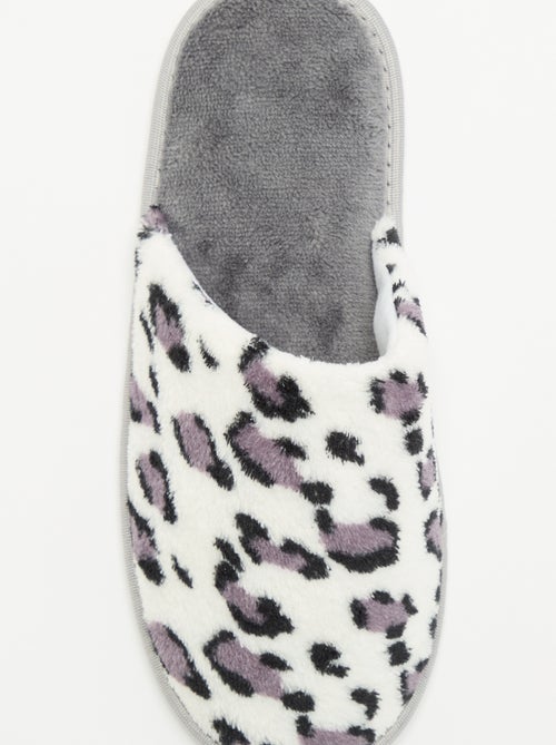 Chinelos mules com estampado leopardo - Kiabi