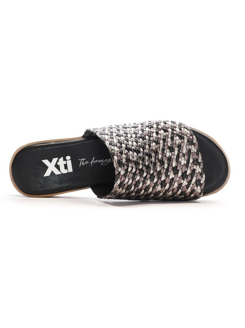 Chinelos XTI 143881 Pretos e Prateados para Mulher Preto - Kiabi