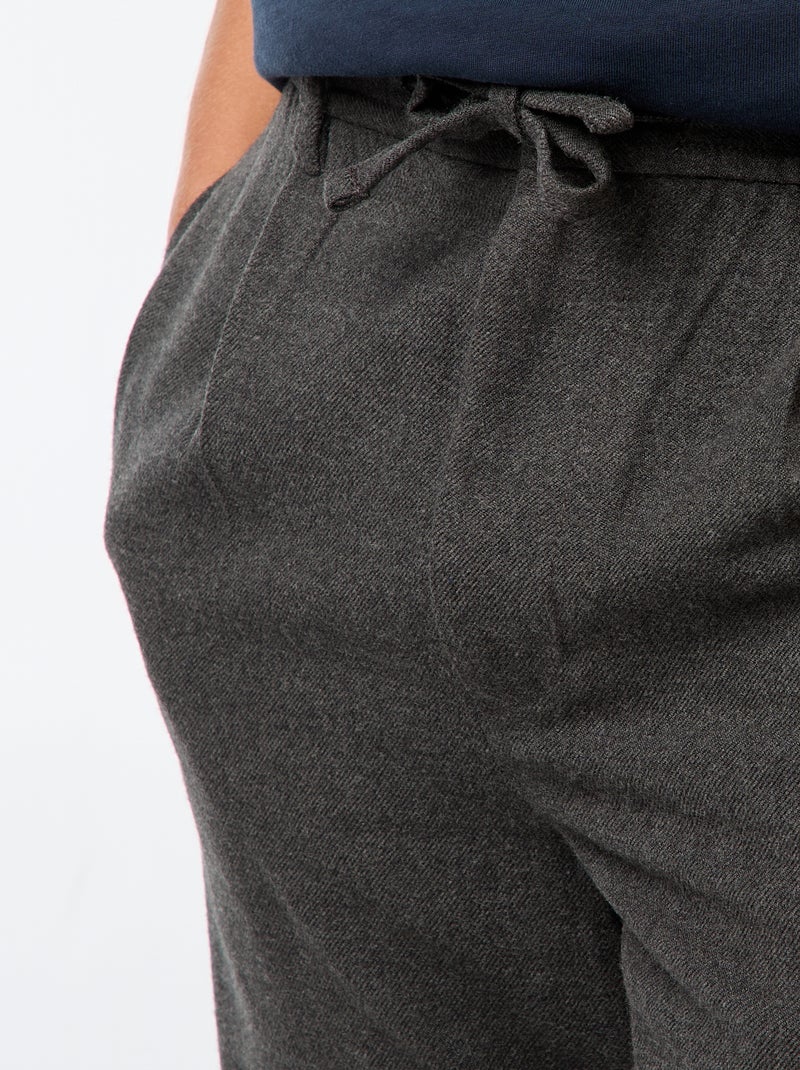 Chino largo liso Cinza - Kiabi