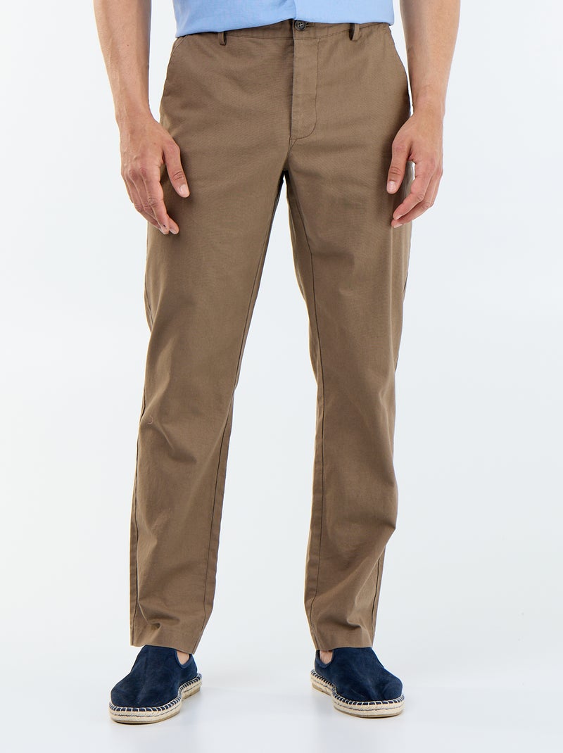 Chino liso cintura normal Castanho - Kiabi