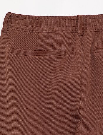 Chino liso regular - coleção fácil de vestir