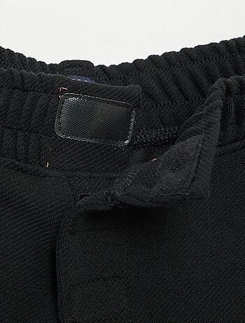 Chino liso regular - coleção fácil de vestir