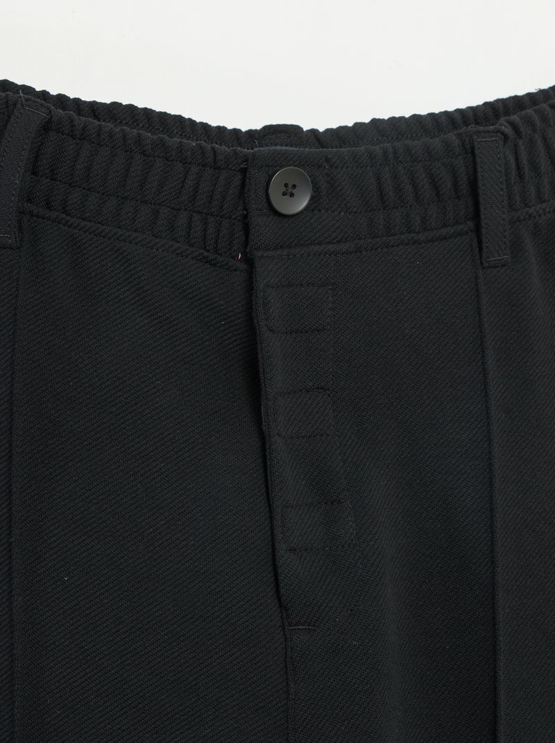 Chino liso regular - coleção fácil de vestir Preto - Kiabi