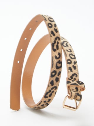 Cinto fino com estampado 'leopardo'