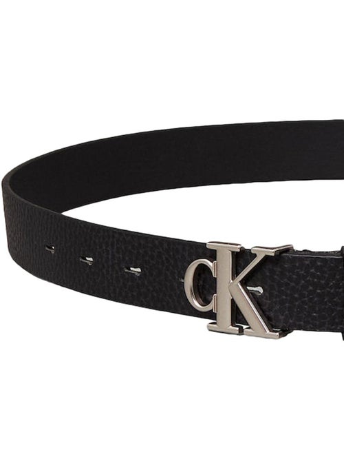 Cinto Preto de Mulher Calvin Klein Jeans Monogram para Senhora - Kiabi Cinto Preto de Mulher Calvin Klein Jeans Monogram para Senhora - Kiabi