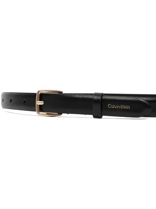 Cinto Preto Feminino Calvin Klein Jeans Fivela Essencial - Kiabi Cinto Preto Feminino Calvin Klein Jeans Fivela Essencial - Kiabi
