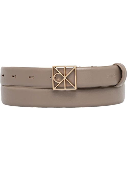 Cinto Taupe Calvin Klein Jeans Emblem para Mulher - Kiabi Cinto Taupe Calvin Klein Jeans Emblem para Mulher - Kiabi