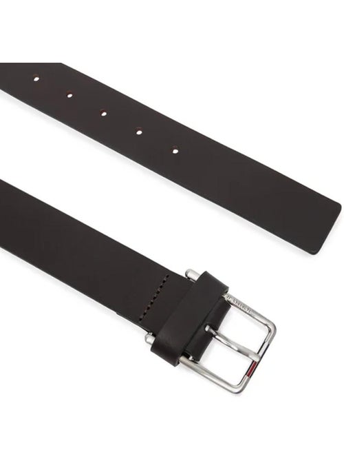 Cinto Tommy Hilfiger Tjm Austin 3.5 Castanho para Homem - Kiabi Cinto Tommy Hilfiger Tjm Austin 3.5 Castanho para Homem - Kiabi
