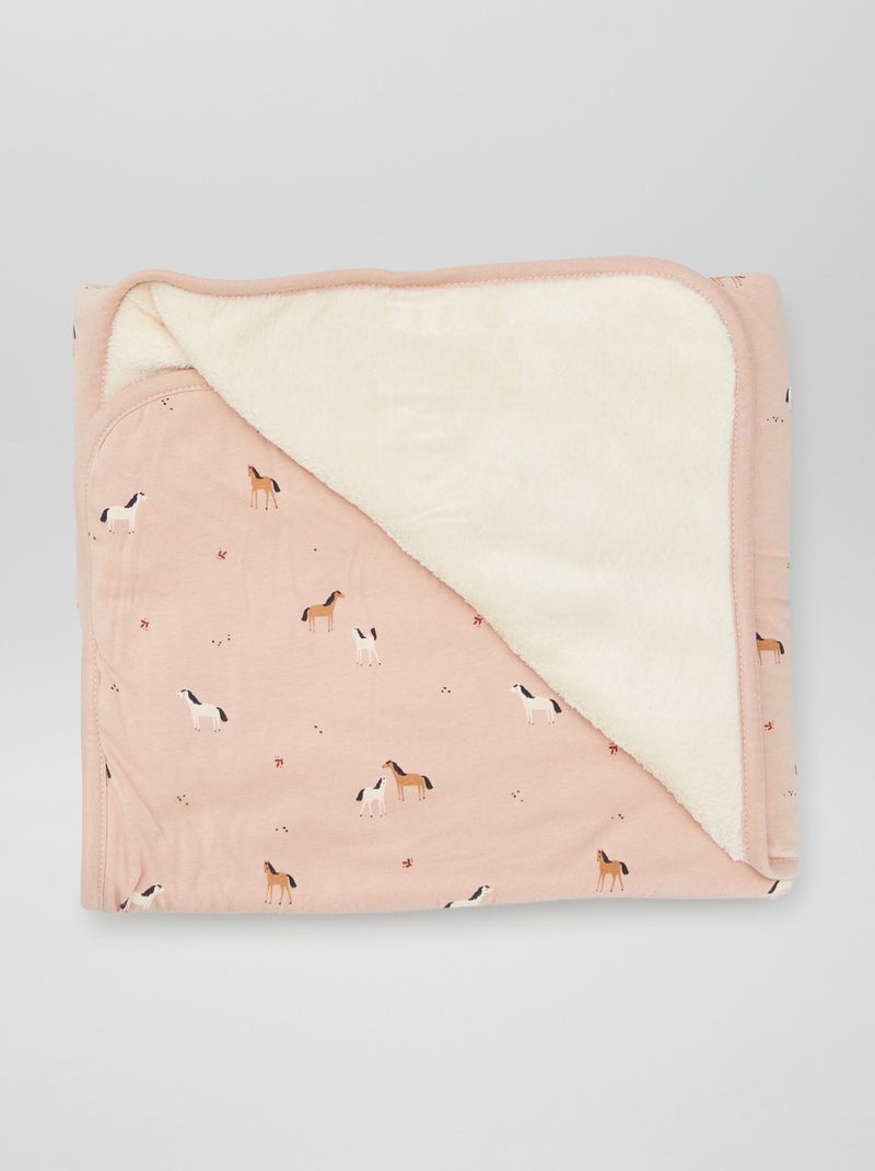 Cobertor estampado com interior em malha polar ROSA - Kiabi