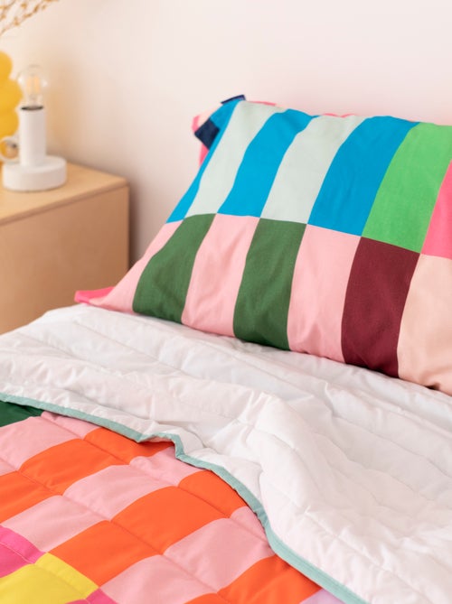 Colcha Color pop "Happyfriday" - Kiabi Colcha Color pop "Happyfriday" - Kiabi