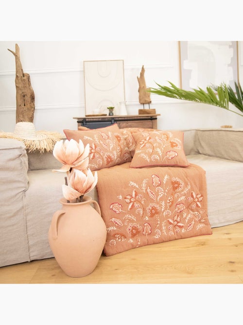 Colcha decorativa em polilinha com motivos florais - Kiabi