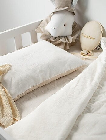 Colcha e travesseiro infantil prontos para dormir em linho | sevira kids