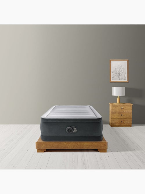 Colchão inflável individual intex tamanho s dura-beam deluxe comfort-plush elevated - Kiabi Colchão inflável individual intex tamanho s dura-beam deluxe comfort-plush elevated - Kiabi