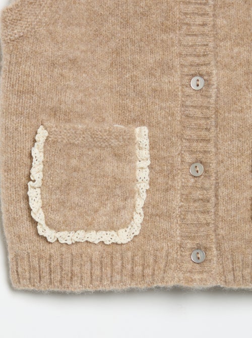 Colete com bolsos bordados - Kiabi Colete com bolsos bordados - Kiabi