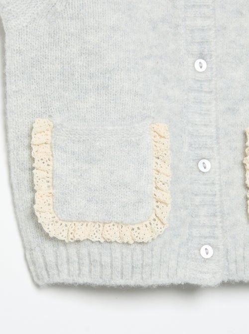 Colete com bolsos bordados - Kiabi