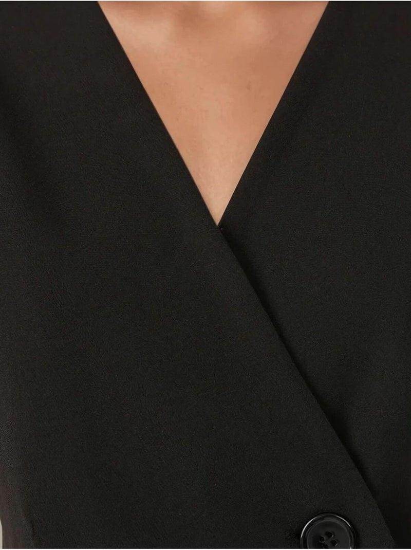 Colete com decote em V e detalhe de ombro ajustado Preto - Kiabi