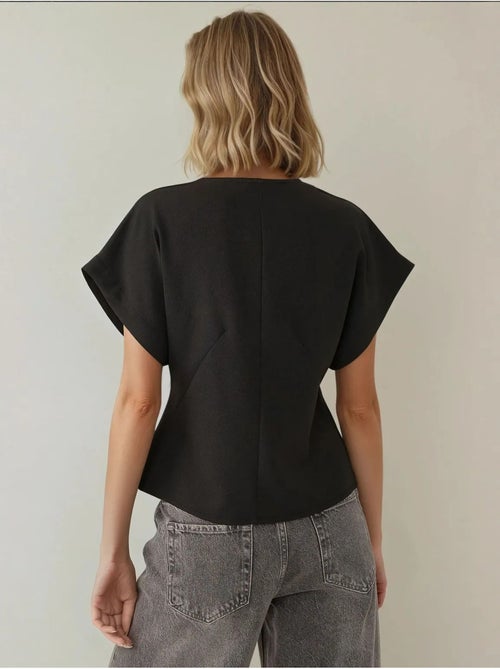 Colete com decote em V e detalhe de ombro ajustado - Kiabi