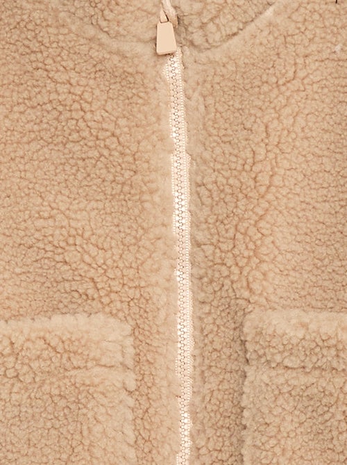 Colete com fecho de correr efeito borreguito - Kiabi