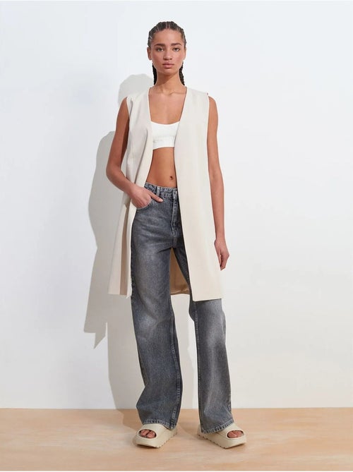 Colete comprido em crepe tecido com detalhe cut-out dilvin - Kiabi