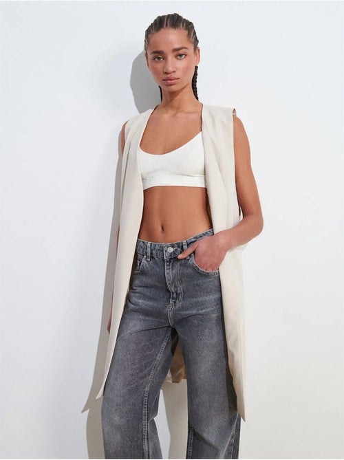 Colete comprido em crepe tecido com detalhe cut-out dilvin - Kiabi