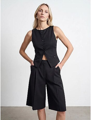 Colete crop ajustado dilvin
