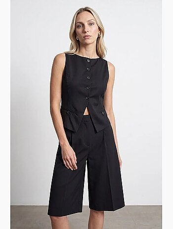 Colete crop ajustado dilvin