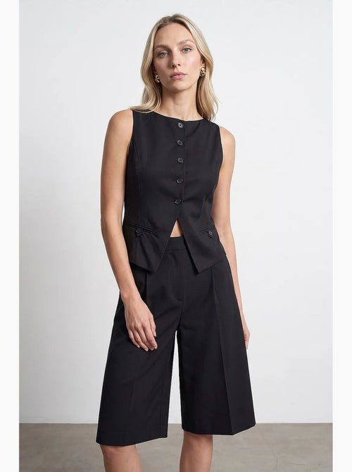 Colete crop ajustado dilvin - Kiabi Colete crop ajustado dilvin - Kiabi