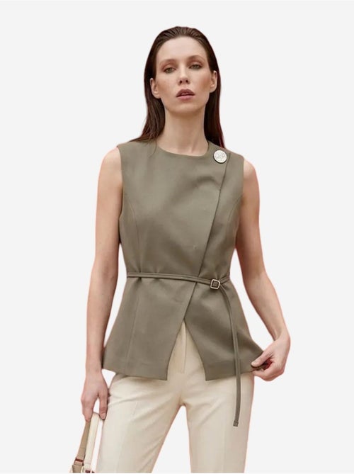 Colete de crepe com cinto my fashion - Kiabi Colete de crepe com cinto my fashion - Kiabi
