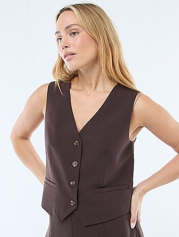 Colete de fato sem mangas