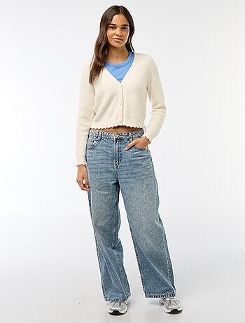 Colete de malha grossa com botões em forma de flor