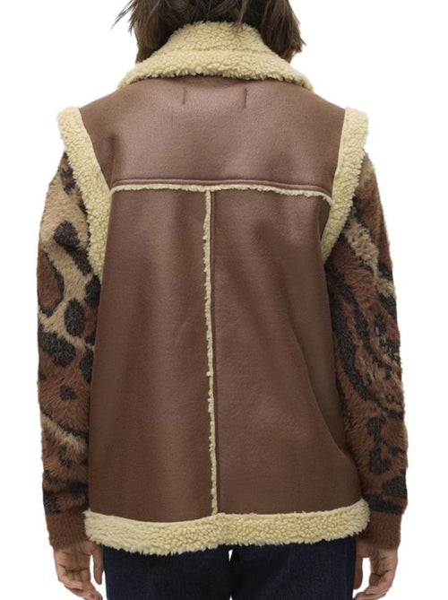 Colete Feminino Vero Moda Camel/Cru - Kiabi Colete Feminino Vero Moda Camel/Cru - Kiabi