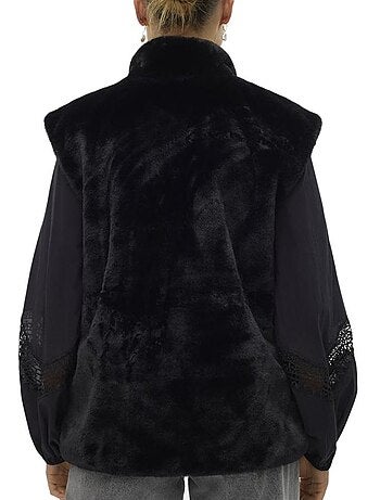 Colete Preto de Pelo Falso Vero Moda Japoppy para Mulher