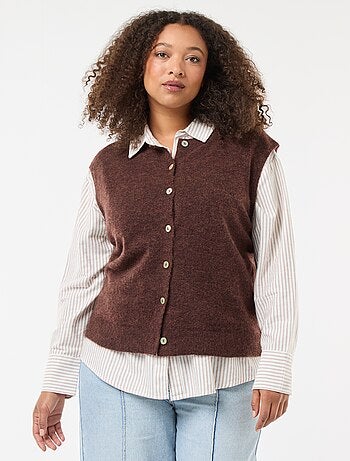 Colete sem mangas com botões