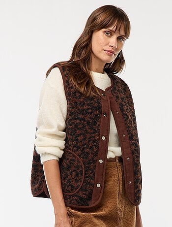 Colete sem mangas efeito ovelha